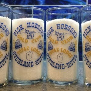 Overland Casino & Pick Hobson's Casino Cocktail Bar Glasses (Set of 4) 4.5" Tall Reno, NV #1886